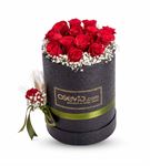 Aşkın Adı Siyah Kutuda 13 Kırmızı Güller