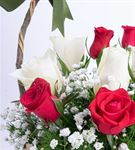 Martha Serisi Kırmızı Beyaz Gül Çiçek Sepeti