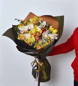 Premium Rengarenk Orkide Çiçek Buketi