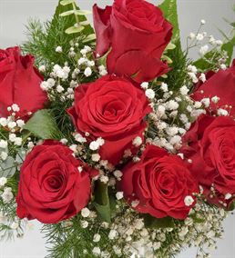 Sevginin Gücü 7 Kırmızı Güller Aranjmanı