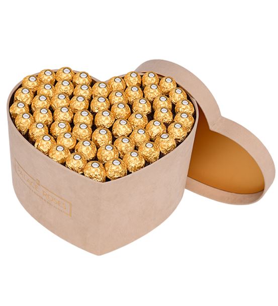 Bej Kadife Kalp kutuda çikolatalar